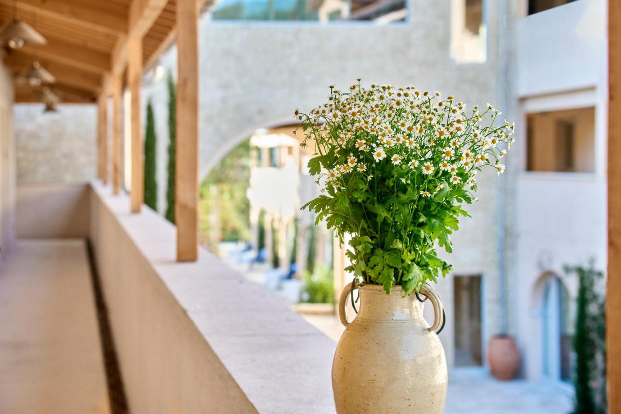 Auberge La Coste Le Puy-Sainte-Reparade Ngoại thất bức ảnh